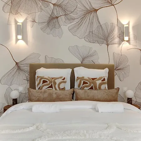 Bright And Cozy Air-conditioned